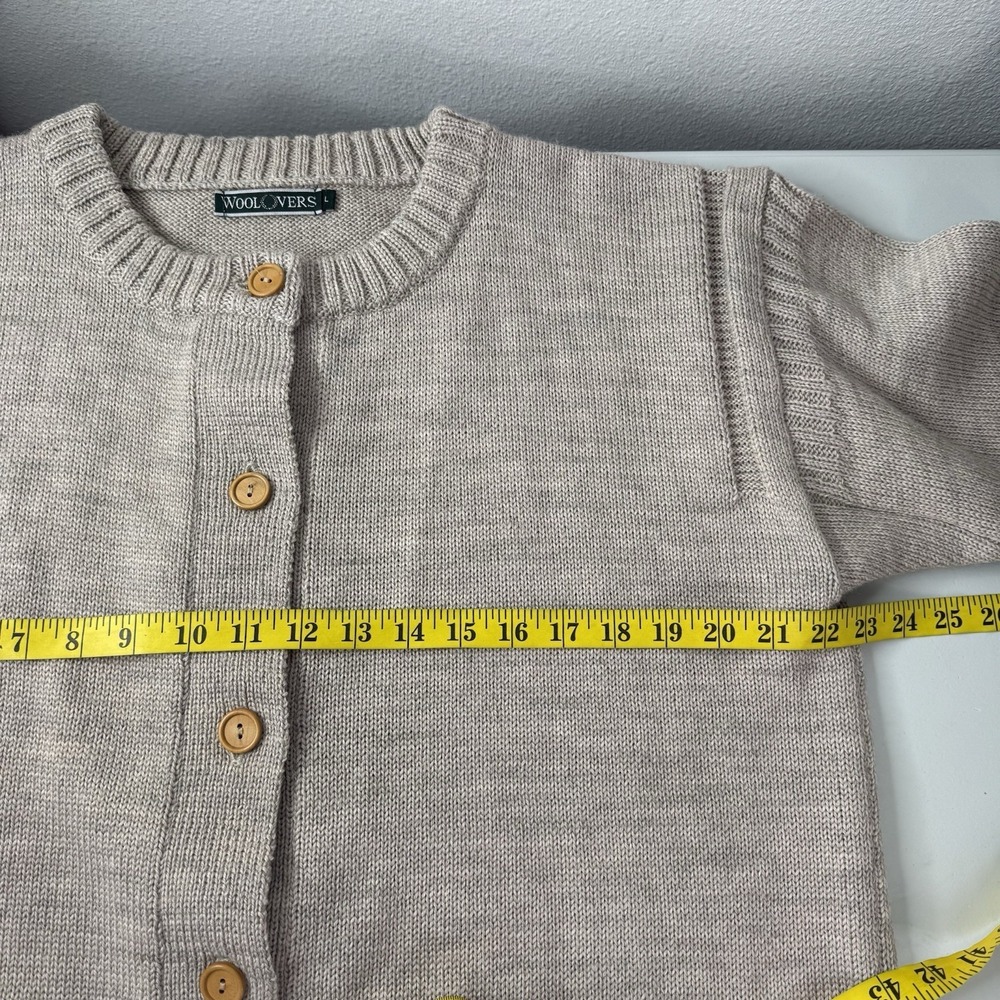 Woolovers Cardigan Sweater Womens Large Chunky Patch Pocket Button Timeless - Picture 6 of 9
